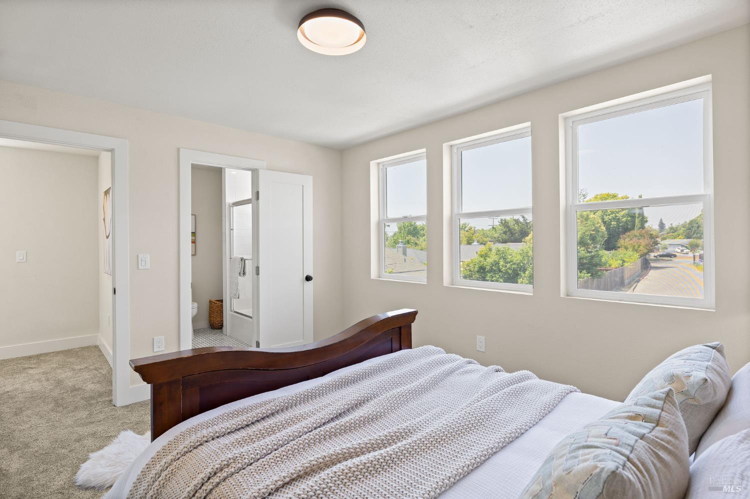 Detail Gallery Image 41 of 47 For 3637 Evergreen Ct, Napa,  CA 94558 - 4 Beds | 1/1 Baths