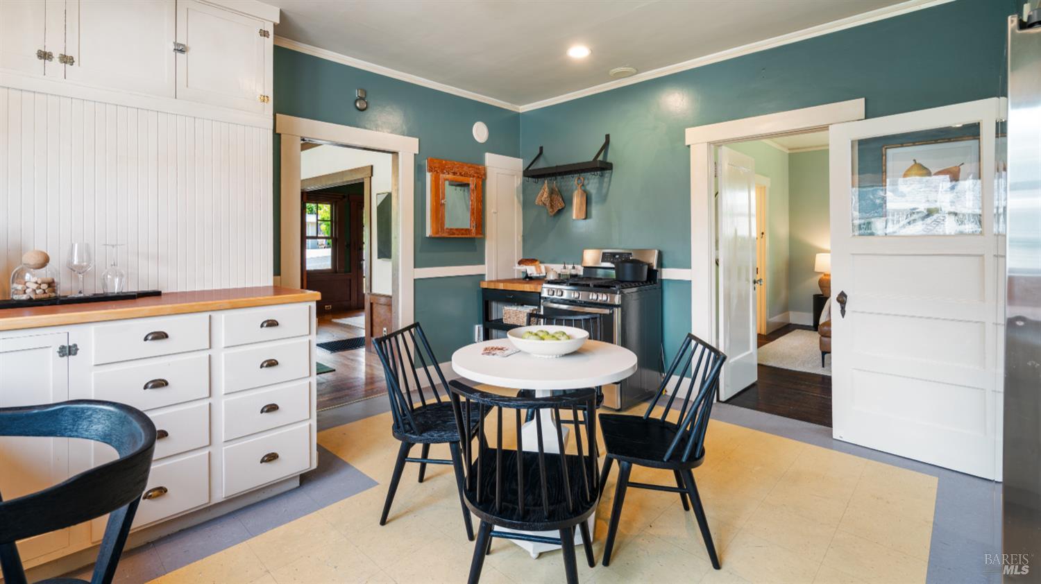 Detail Gallery Image 19 of 64 For 306 Howard St, Petaluma,  CA 94952 - 2 Beds | 1/1 Baths