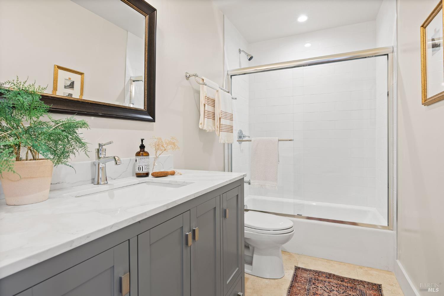 Detail Gallery Image 17 of 47 For 3637 Evergreen Ct, Napa,  CA 94558 - 4 Beds | 1/1 Baths