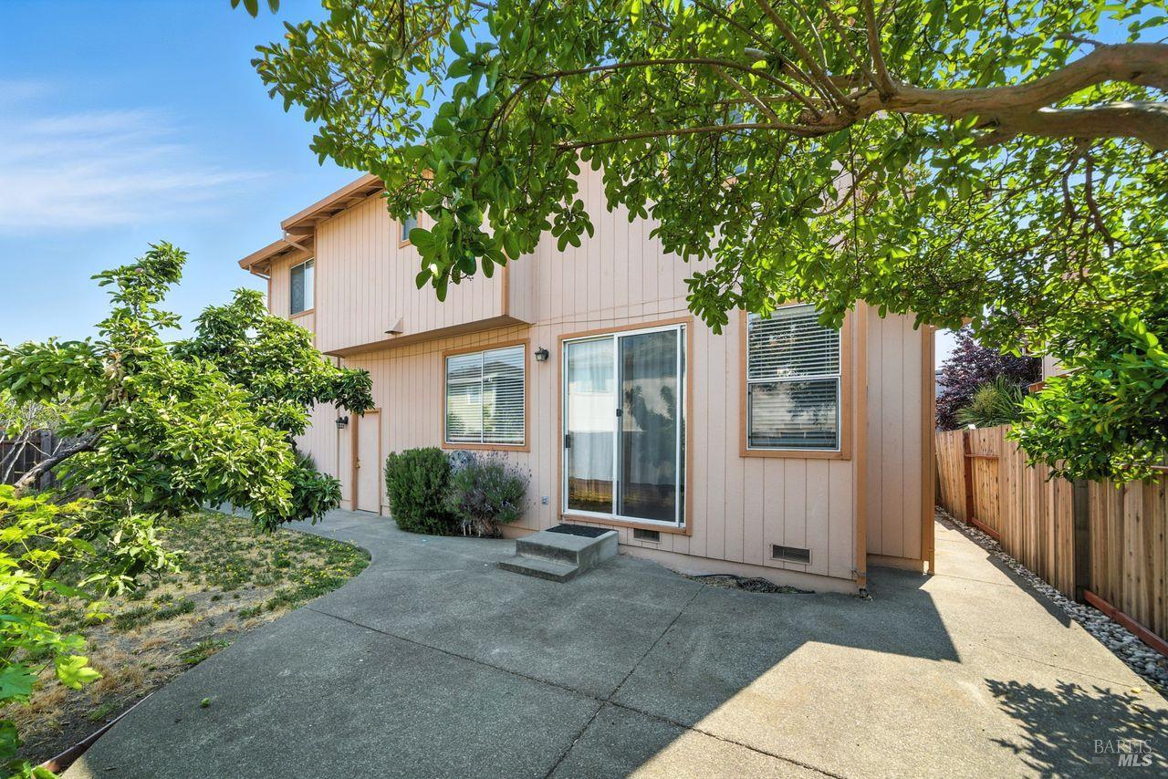 Detail Gallery Image 21 of 22 For 2335 Turquoise Way, Santa Rosa,  CA 95404 - 4 Beds | 2/1 Baths