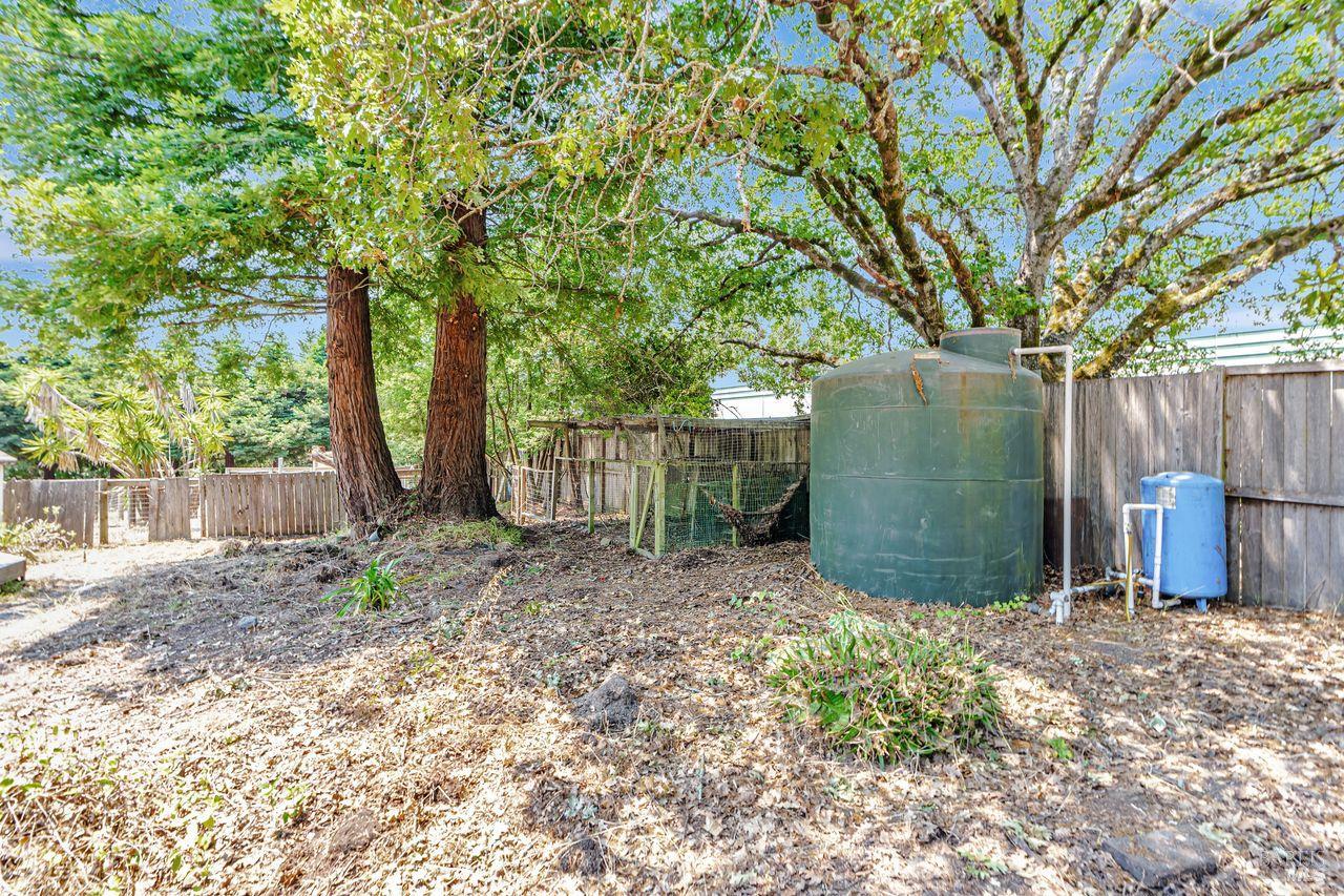 Detail Gallery Image 35 of 43 For 2690 Meier Rd, Sebastopol,  CA 95472 - 2 Beds | 1/1 Baths