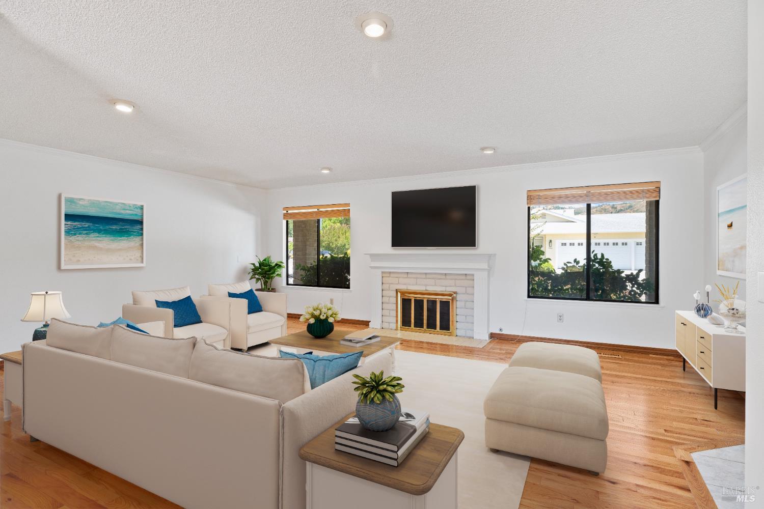 Detail Gallery Image 5 of 48 For 8819 Hood Mountain Way, Santa Rosa,  CA 95409 - 3 Beds | 2 Baths