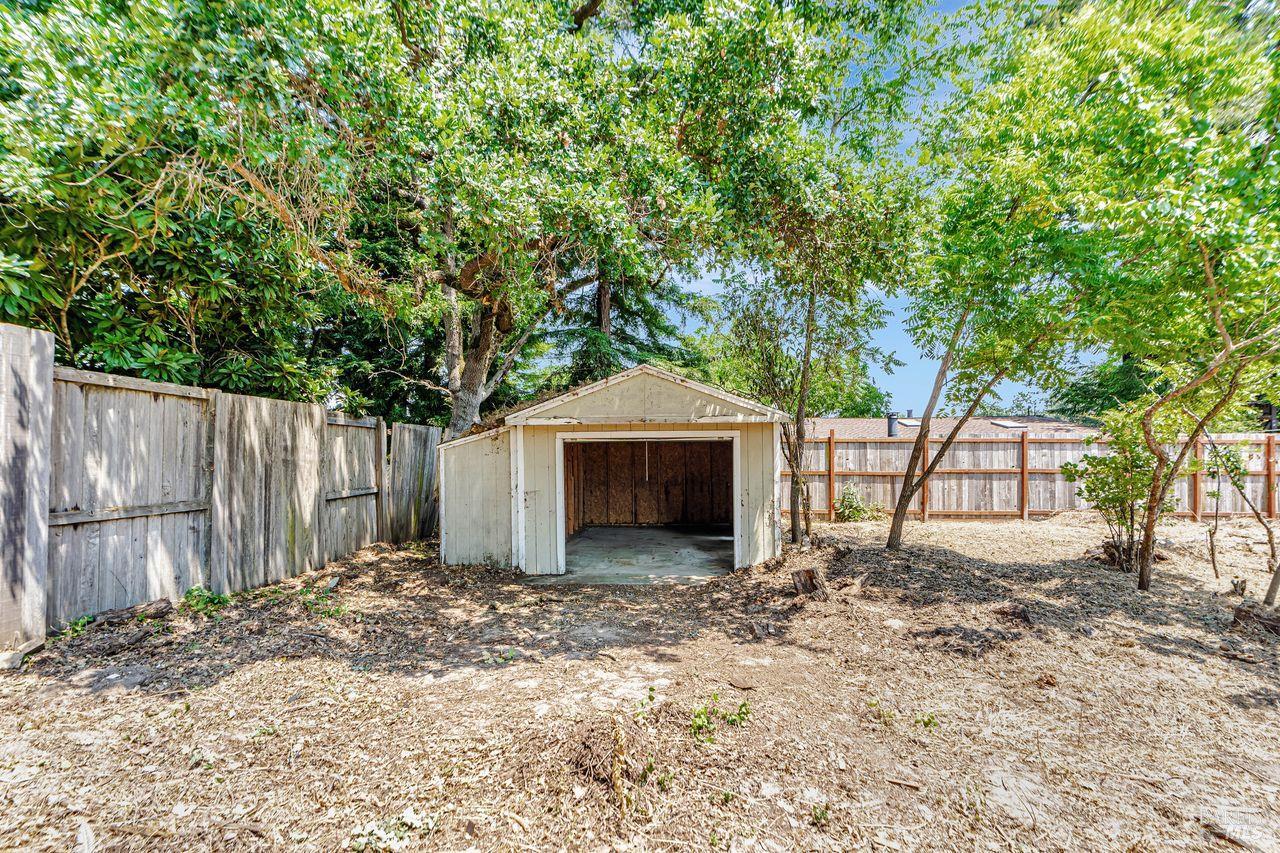 Detail Gallery Image 37 of 43 For 2690 Meier Rd, Sebastopol,  CA 95472 - 2 Beds | 1/1 Baths