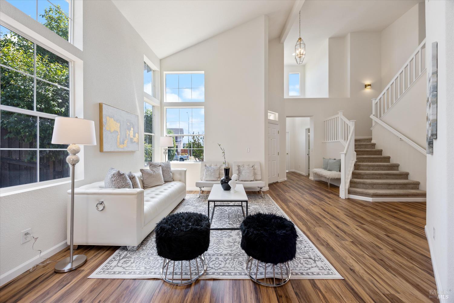 Detail Gallery Image 6 of 56 For 6243 Pebble Beach Dr, Vallejo,  CA 94591 - 4 Beds | 3 Baths