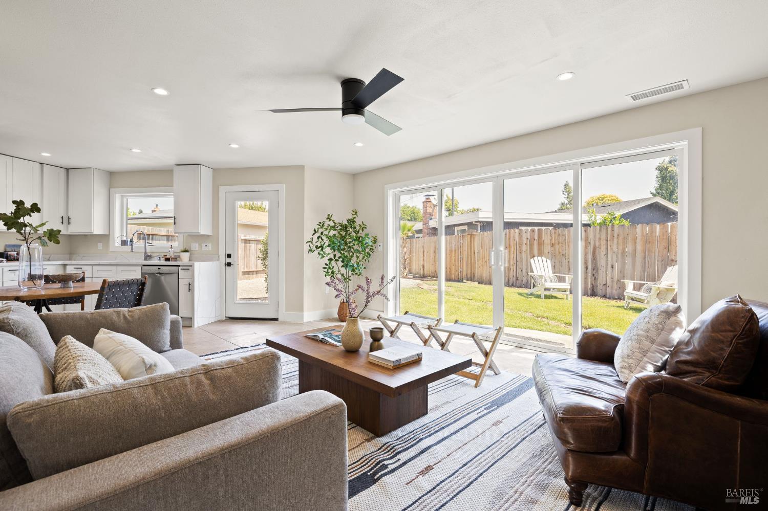Detail Gallery Image 33 of 47 For 3637 Evergreen Ct, Napa,  CA 94558 - 4 Beds | 1/1 Baths