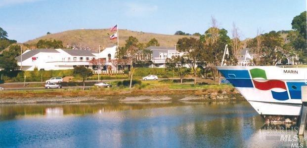 Detail Gallery Image 58 of 67 For 89 Mariner Green Dr, Corte Madera,  CA 94925 - 4 Beds | 2/1 Baths
