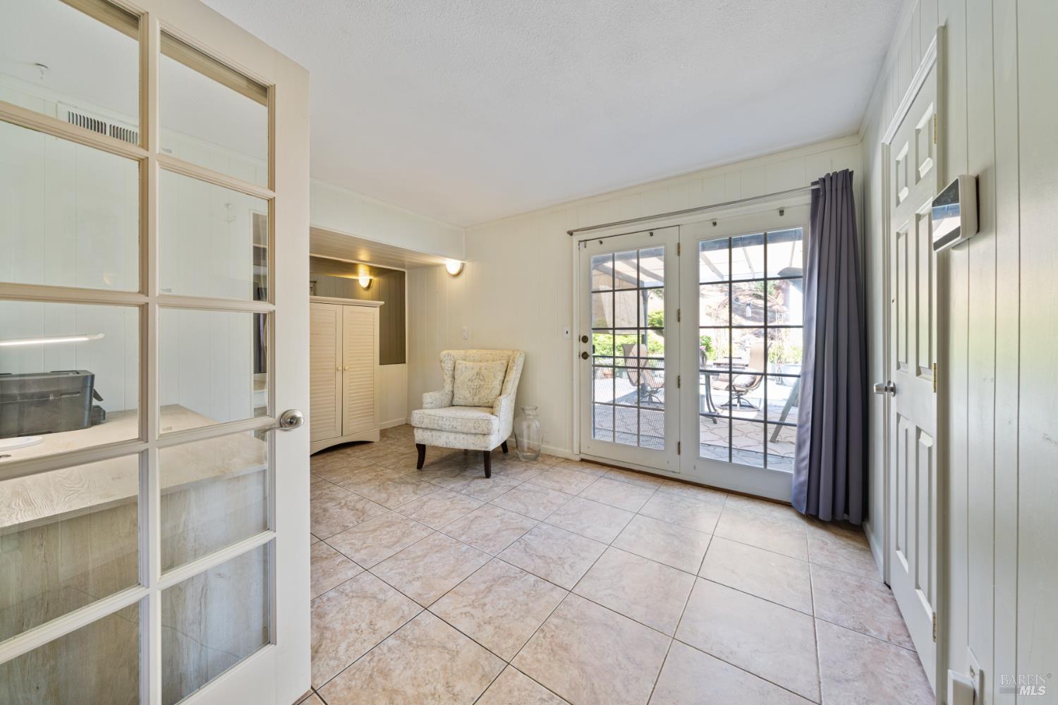 Detail Gallery Image 17 of 52 For 124 Hydrangea Ct, Vallejo,  CA 94591 - 4 Beds | 2/1 Baths