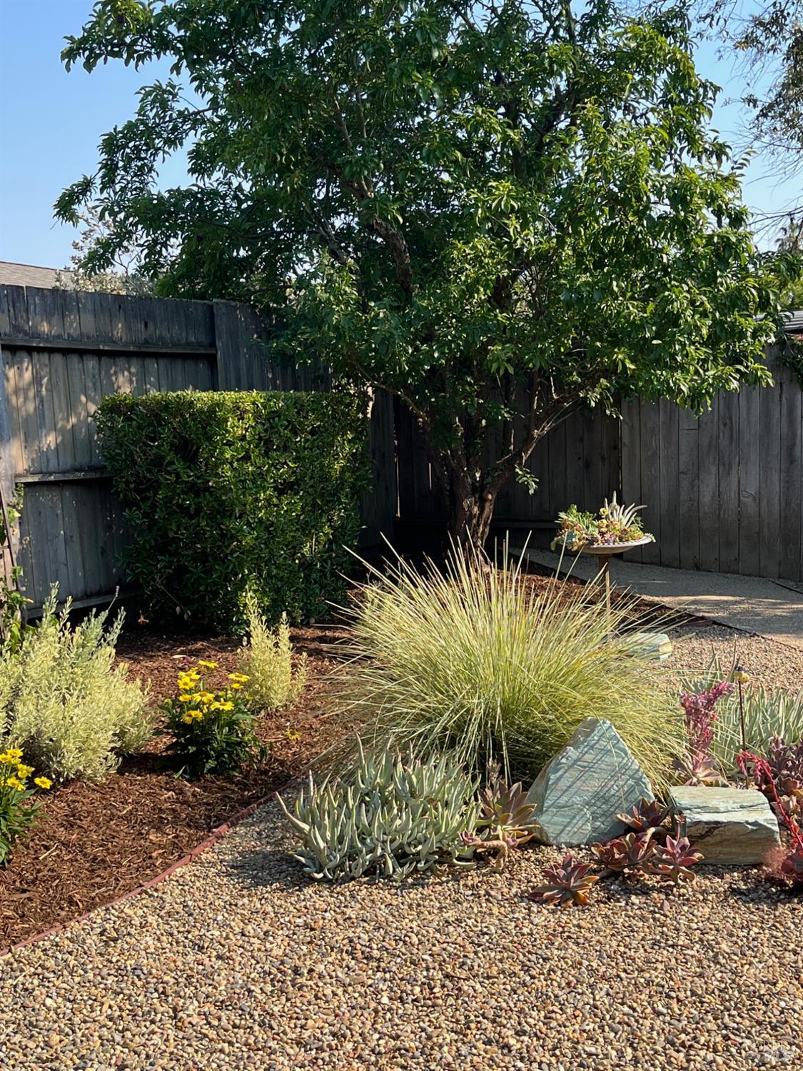 Detail Gallery Image 32 of 40 For 985 Elizabeth Ave, Rohnert Park,  CA 94928 - 3 Beds | 2 Baths