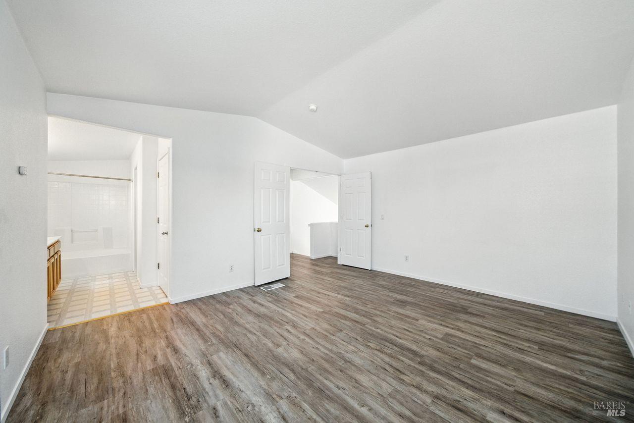 Detail Gallery Image 14 of 22 For 2335 Turquoise Way, Santa Rosa,  CA 95404 - 4 Beds | 2/1 Baths