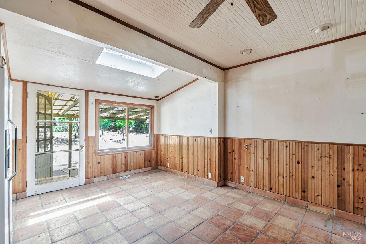 Detail Gallery Image 9 of 43 For 2690 Meier Rd, Sebastopol,  CA 95472 - 2 Beds | 1/1 Baths