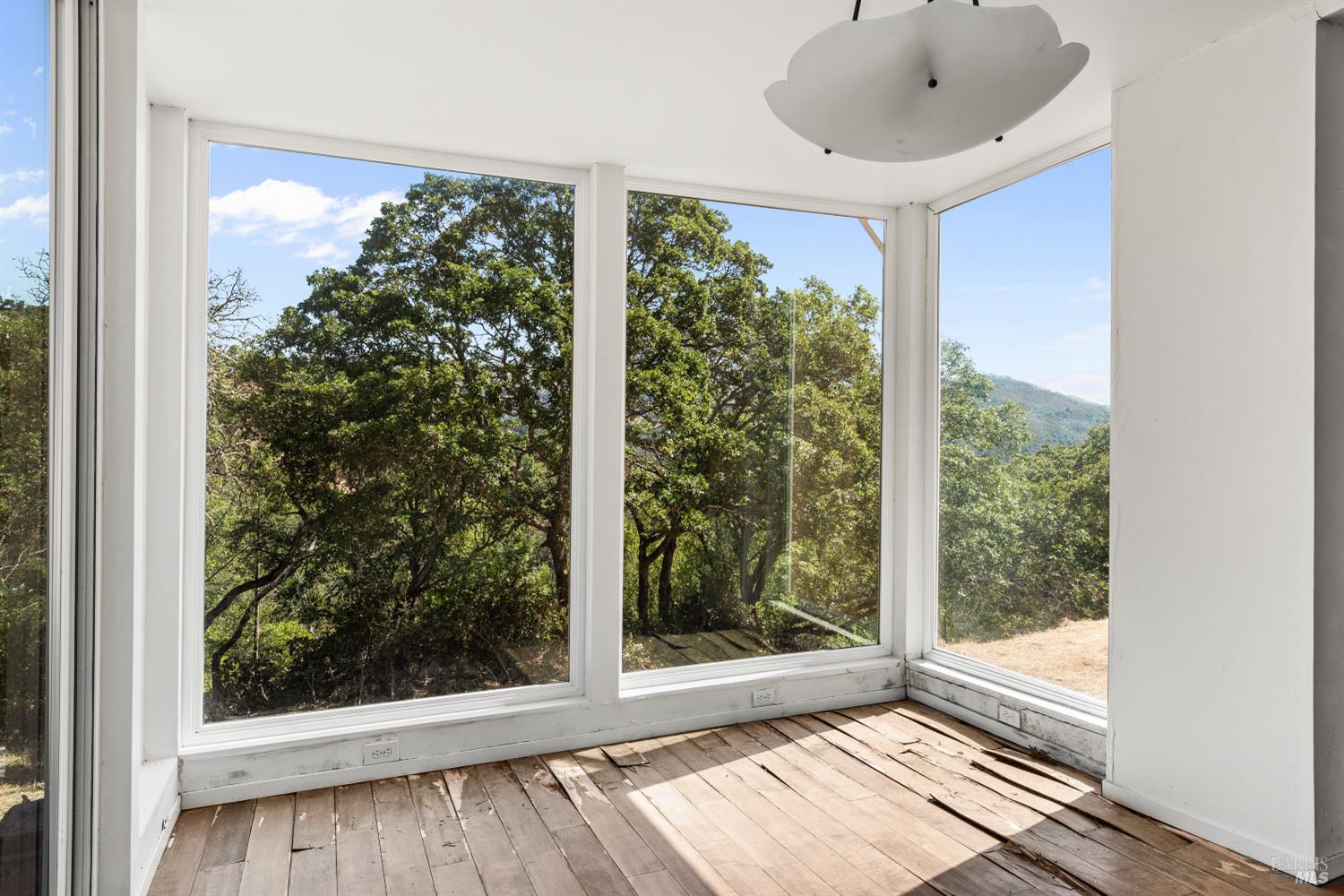 Detail Gallery Image 10 of 24 For 510 Wall Rd, Napa,  CA 94558 - 3 Beds | 2 Baths