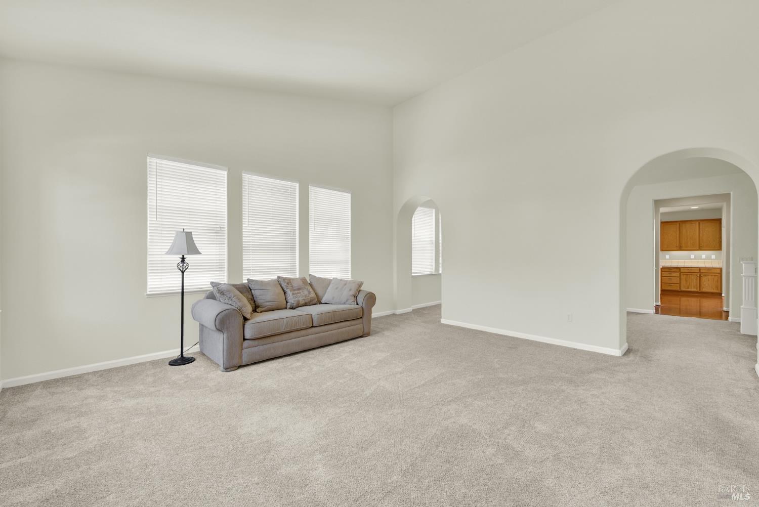 Detail Gallery Image 11 of 99 For 365 Sage Sparrow Cir, Vacaville,  CA 95687 - 6 Beds | 4 Baths