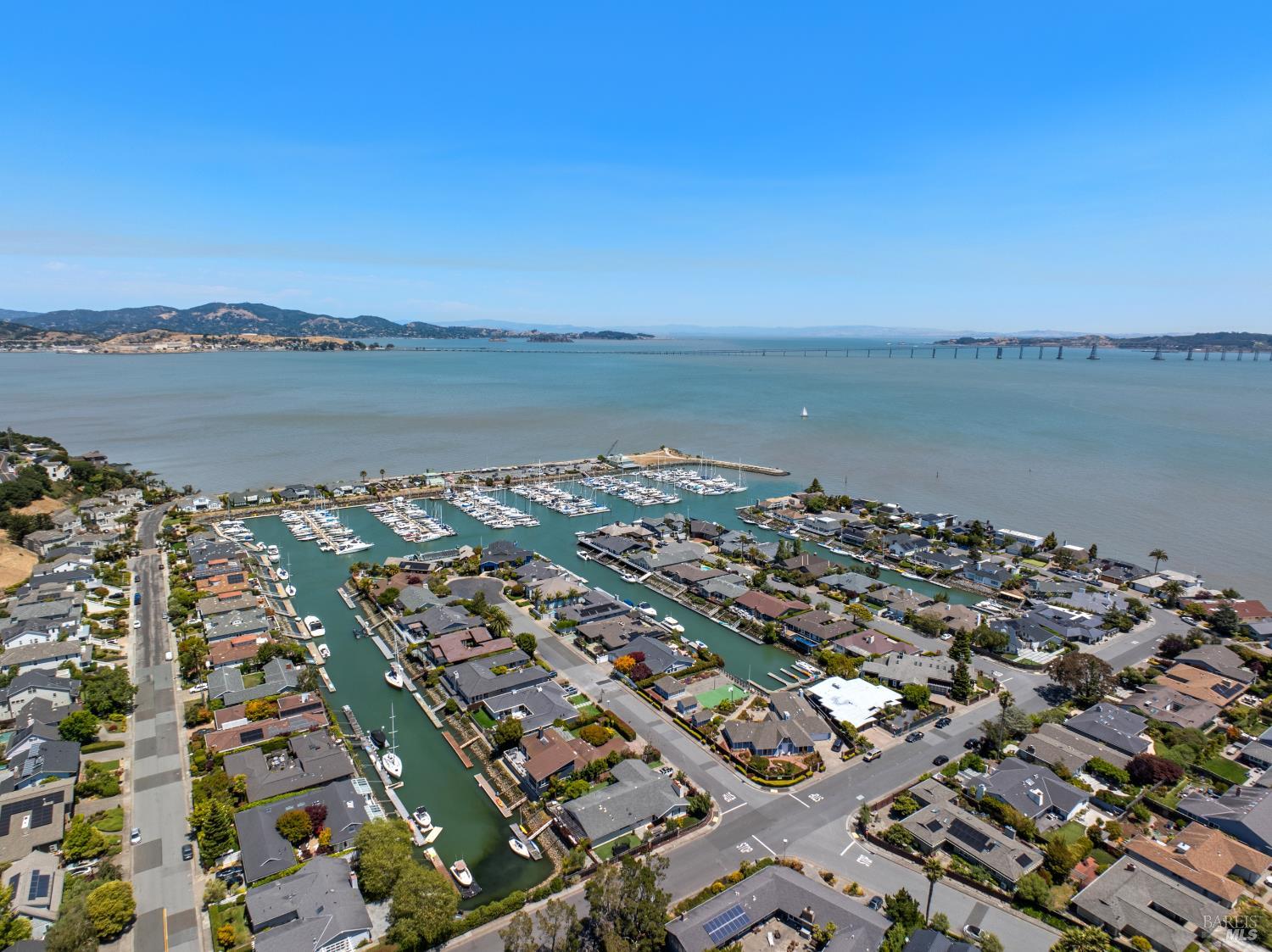 Detail Gallery Image 41 of 44 For 220 Jamaica St, Tiburon,  CA 94920 - 4 Beds | 2/1 Baths