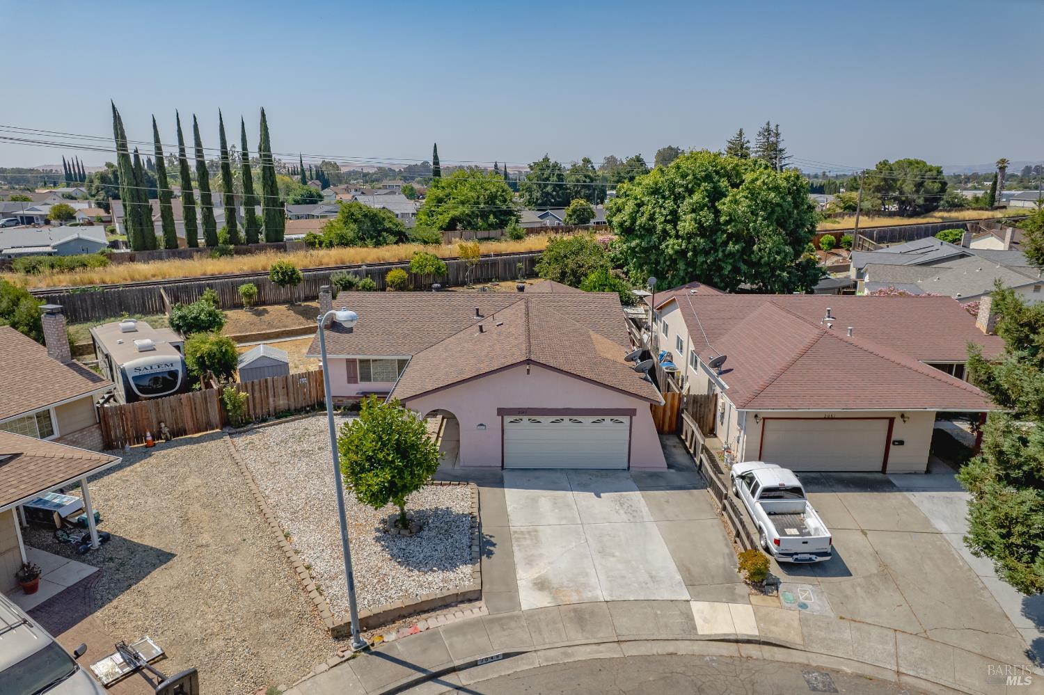 Detail Gallery Image 4 of 44 For 2049 Harte Ct, Fairfield,  CA 94533 - 4 Beds | 2 Baths