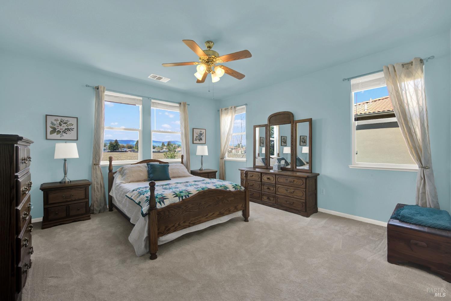 Detail Gallery Image 66 of 99 For 365 Sage Sparrow Cir, Vacaville,  CA 95687 - 6 Beds | 4 Baths