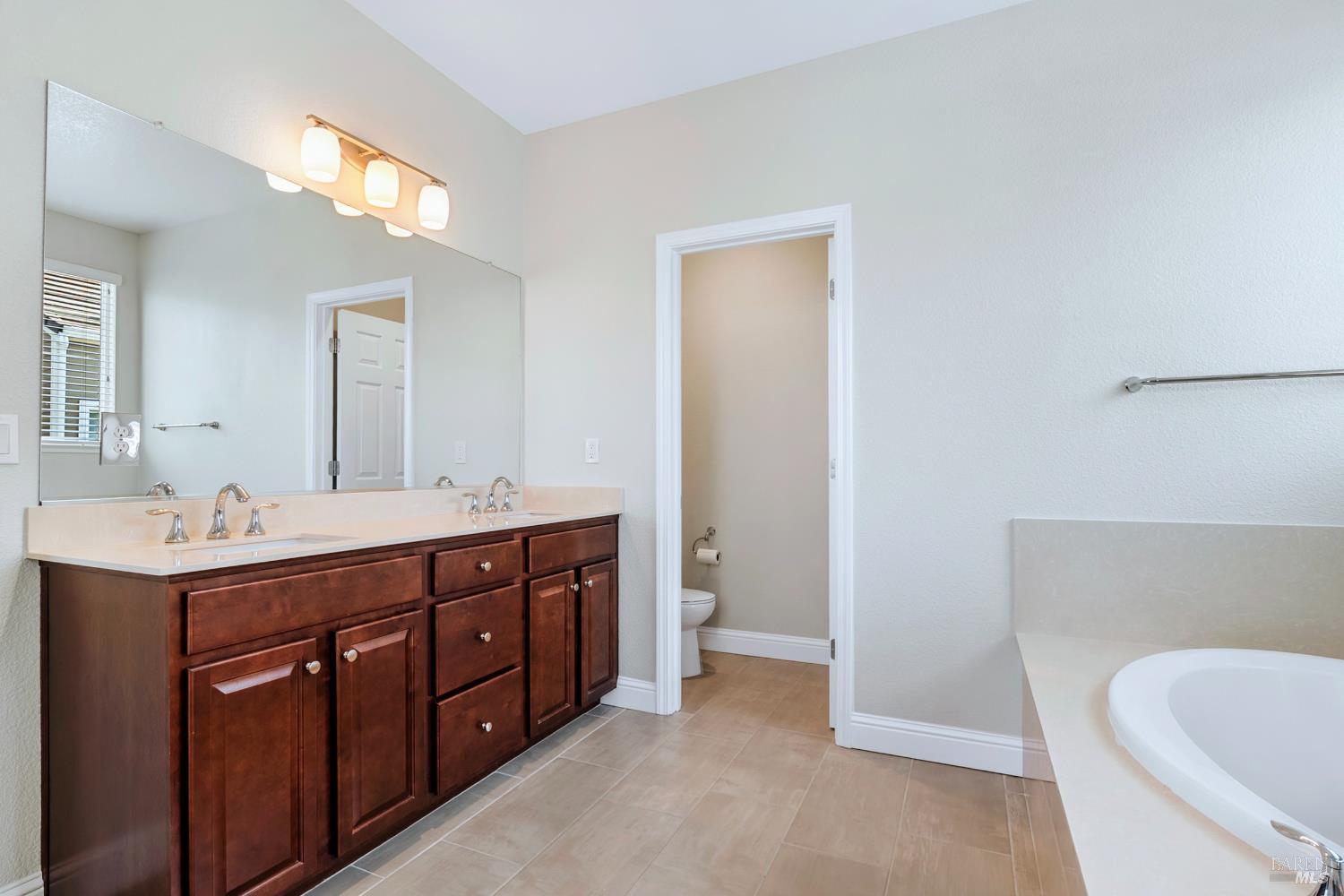 Detail Gallery Image 42 of 47 For 2152 Eva St, Napa,  CA 94559 - 3 Beds | 2/1 Baths
