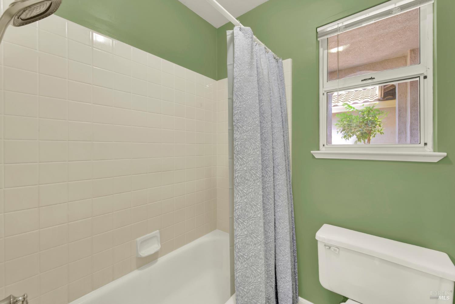 Detail Gallery Image 66 of 93 For 616 Pavilion Dr, Fairfield,  CA 94534 - 3 Beds | 2/1 Baths
