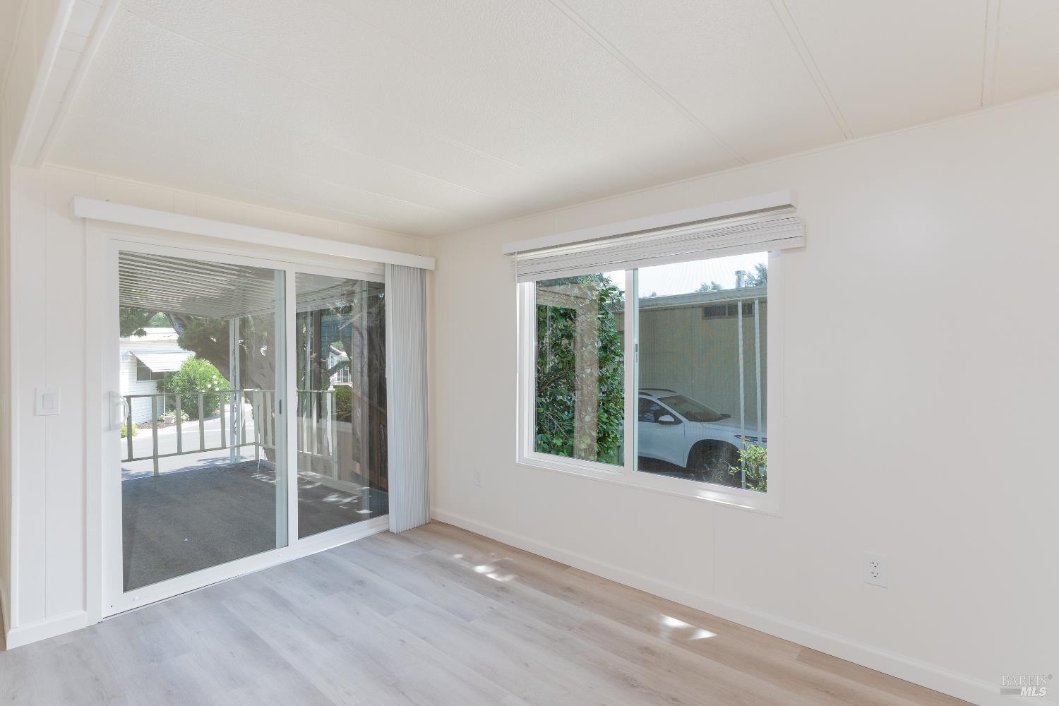 Detail Gallery Image 6 of 21 For 700 E Gobbi St 80, Ukiah,  CA 95482 - 2 Beds | 1 Baths