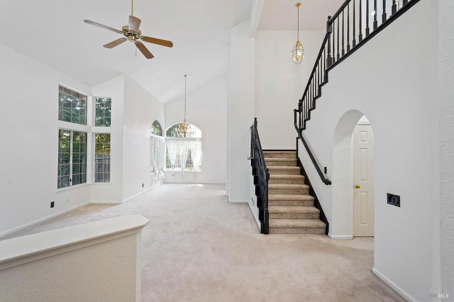 Detail Gallery Image 8 of 71 For 598 Crownpointe Cir, Vacaville,  CA 95687 - 4 Beds | 3 Baths