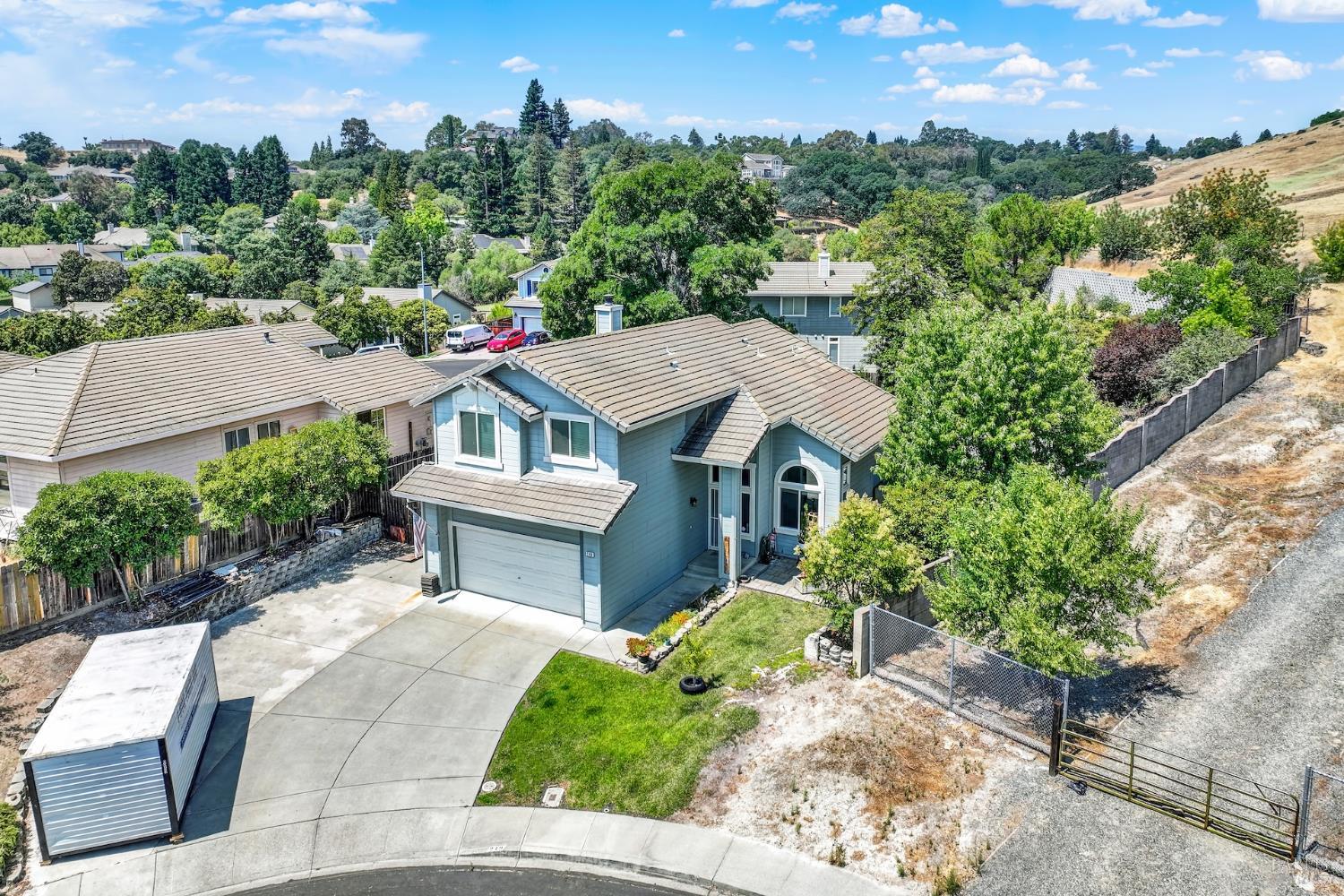 Detail Gallery Image 5 of 81 For 249 Milford Ct, Vacaville,  CA 95688 - 4 Beds | 2/1 Baths
