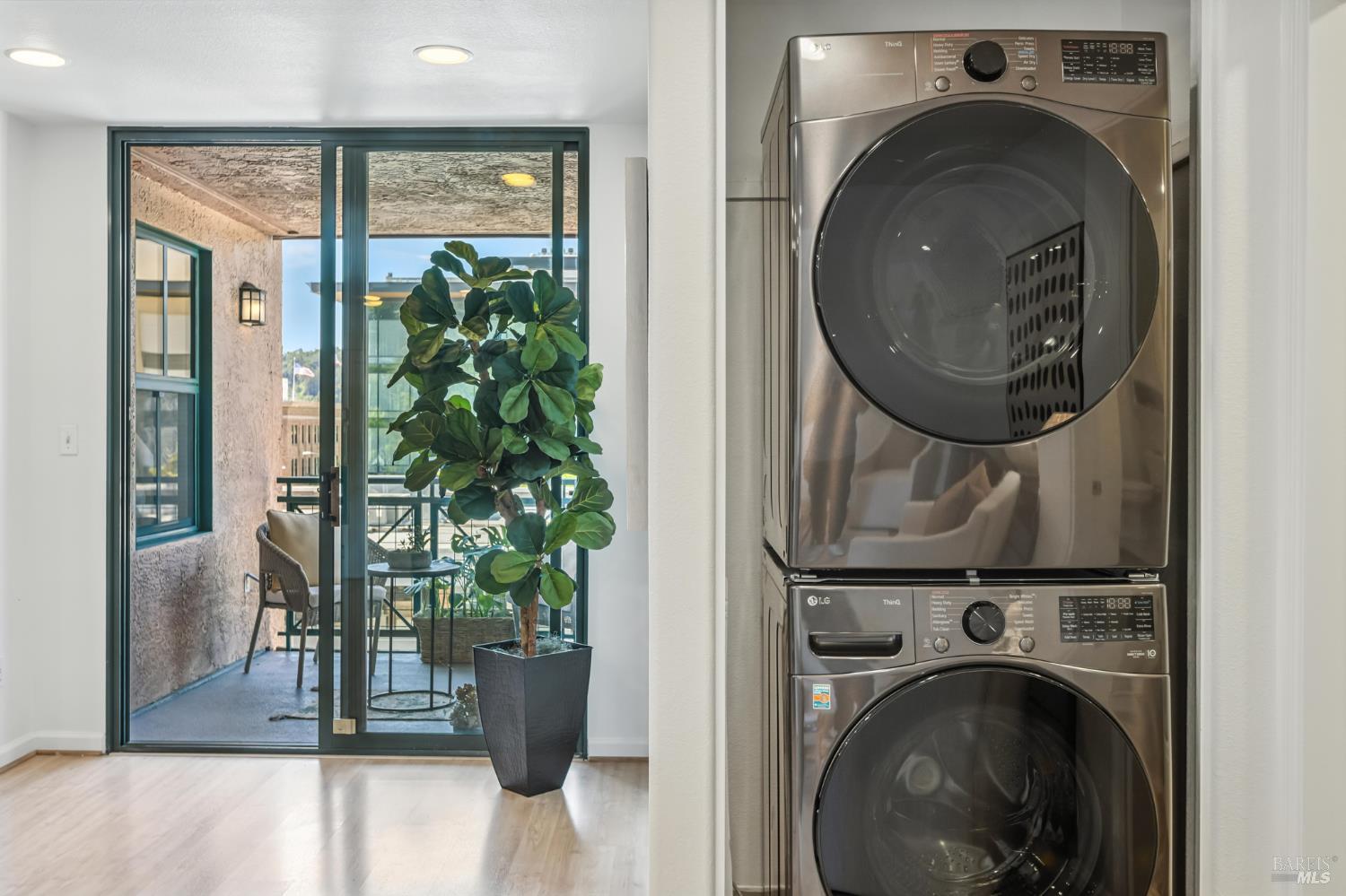 Detail Gallery Image 16 of 20 For 1115 B St #202,  San Rafael,  CA 94901 - 2 Beds | 1 Baths