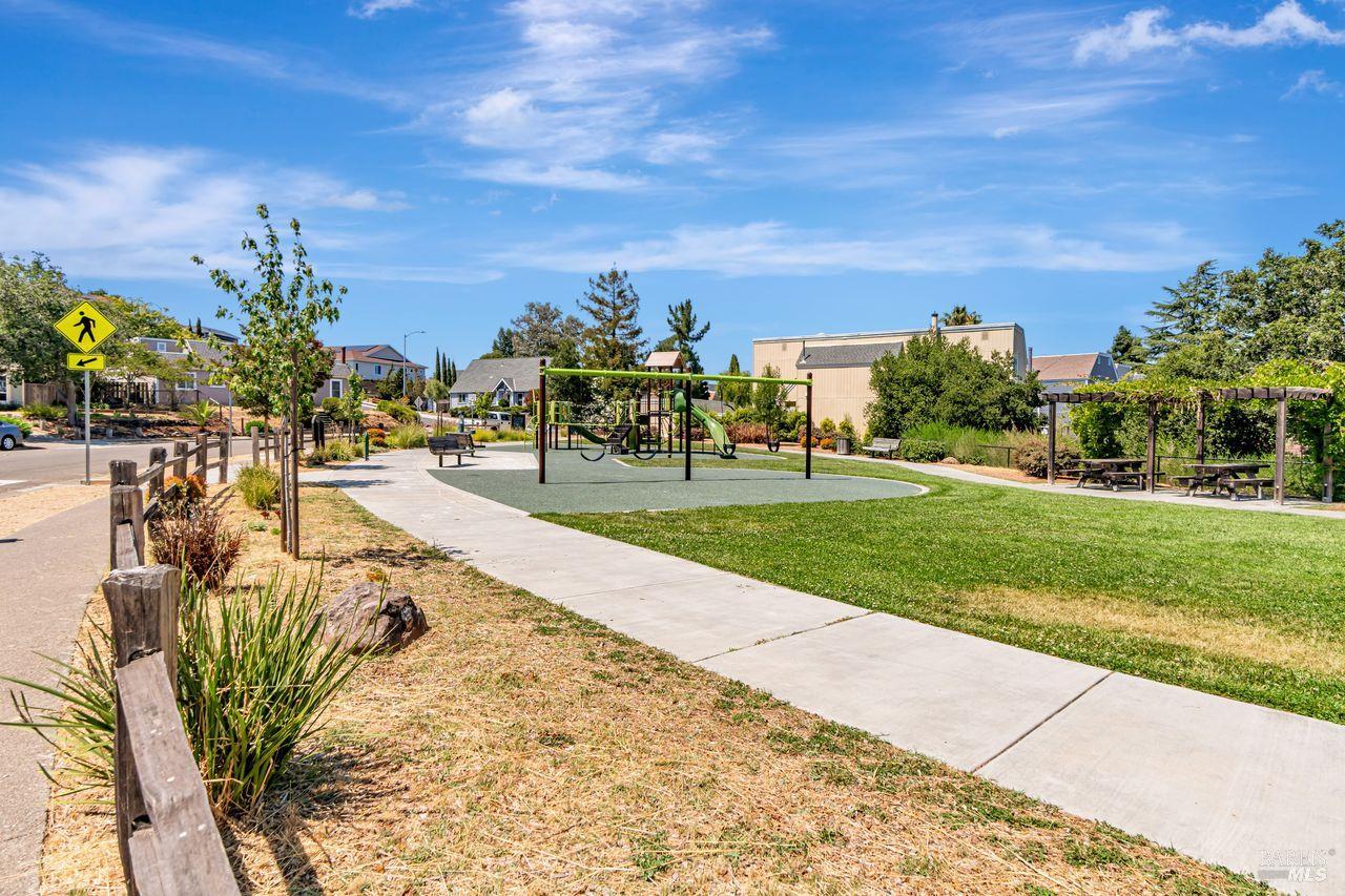 Detail Gallery Image 53 of 60 For 2541 Topaz Dr, Novato,  CA 94945 - 4 Beds | 2/1 Baths