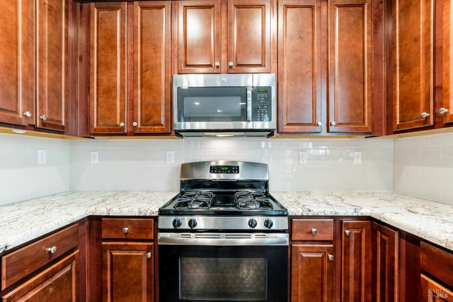 Detail Gallery Image 28 of 47 For 2152 Eva St, Napa,  CA 94559 - 3 Beds | 2/1 Baths