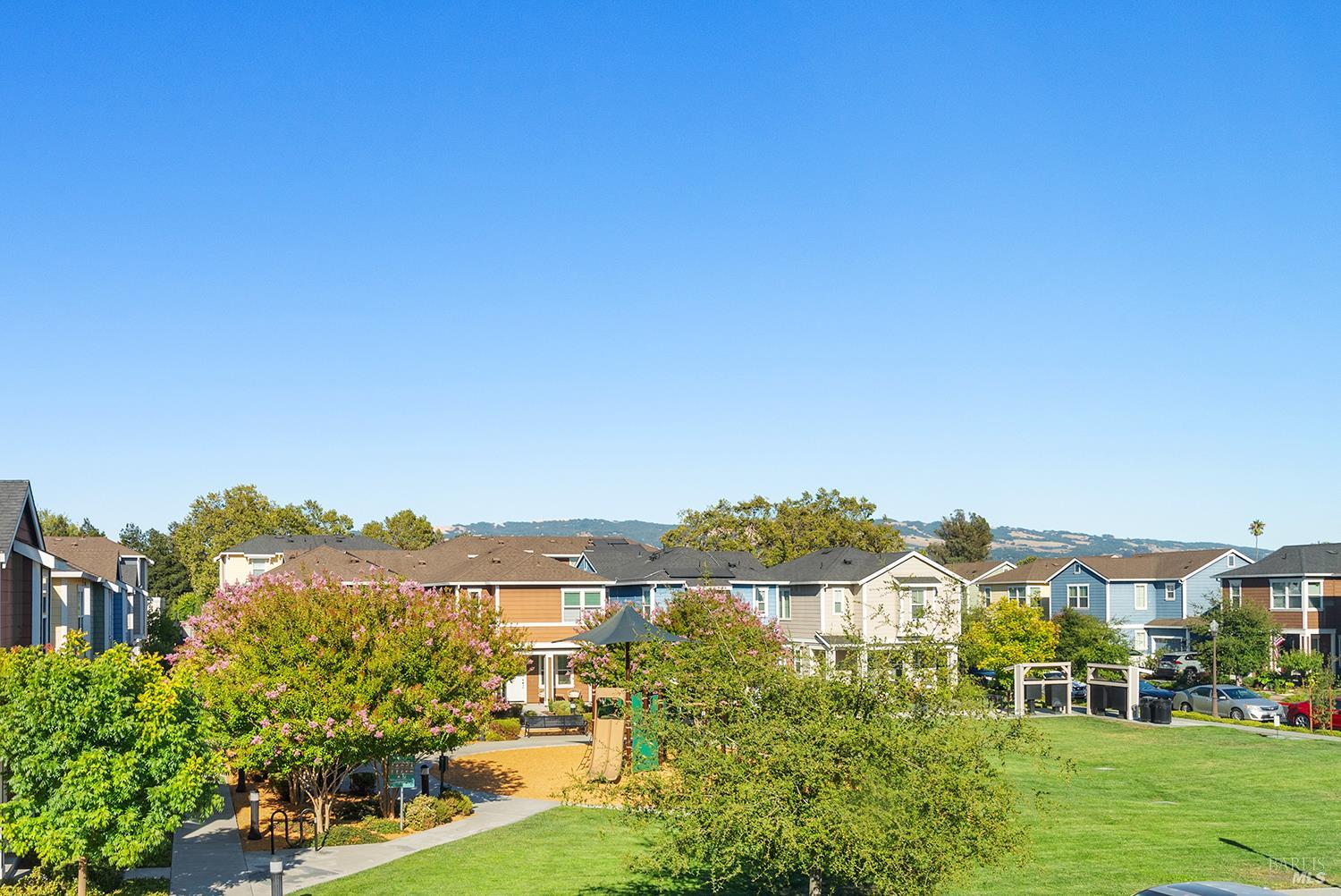 Detail Gallery Image 36 of 37 For 23 Lipton Way, Cotati,  CA 94931 - 3 Beds | 2/1 Baths