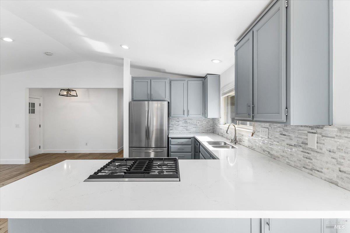 Detail Gallery Image 8 of 27 For 989 Ventnor Ave, Windsor,  CA 95492 - 3 Beds | 2 Baths