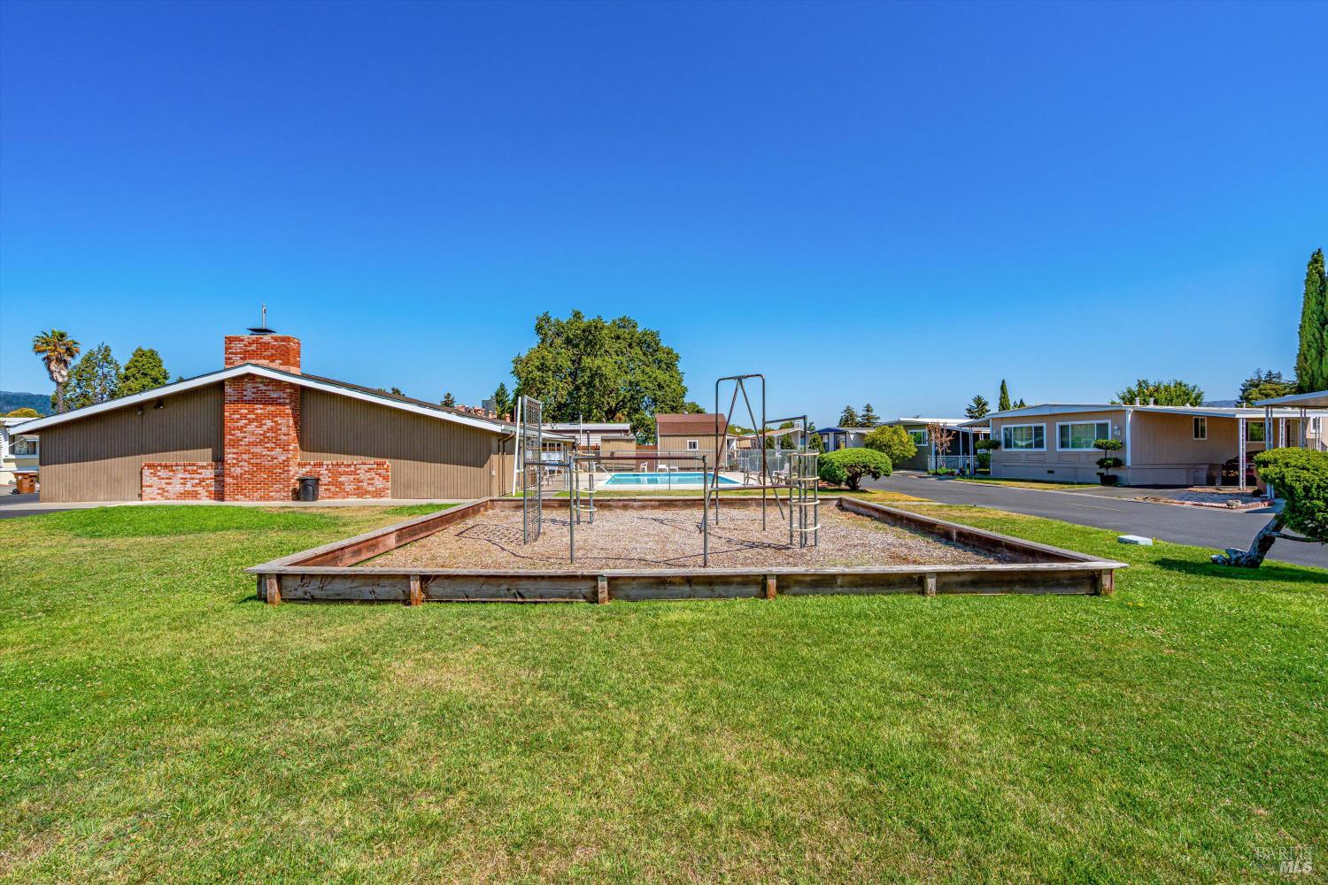 Detail Gallery Image 35 of 42 For 107 Garth St, Napa,  CA 94558 - 3 Beds | 2 Baths