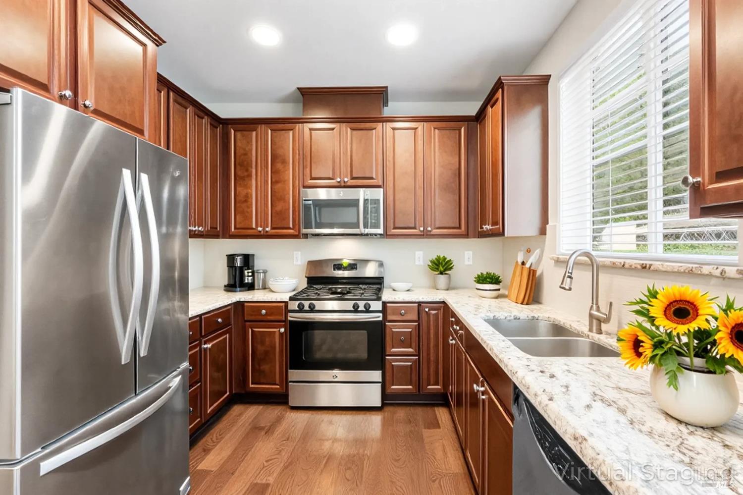 Detail Gallery Image 7 of 47 For 2152 Eva St, Napa,  CA 94559 - 3 Beds | 2/1 Baths