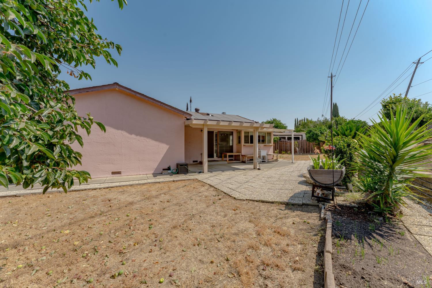 Detail Gallery Image 27 of 44 For 2049 Harte Ct, Fairfield,  CA 94533 - 4 Beds | 2 Baths