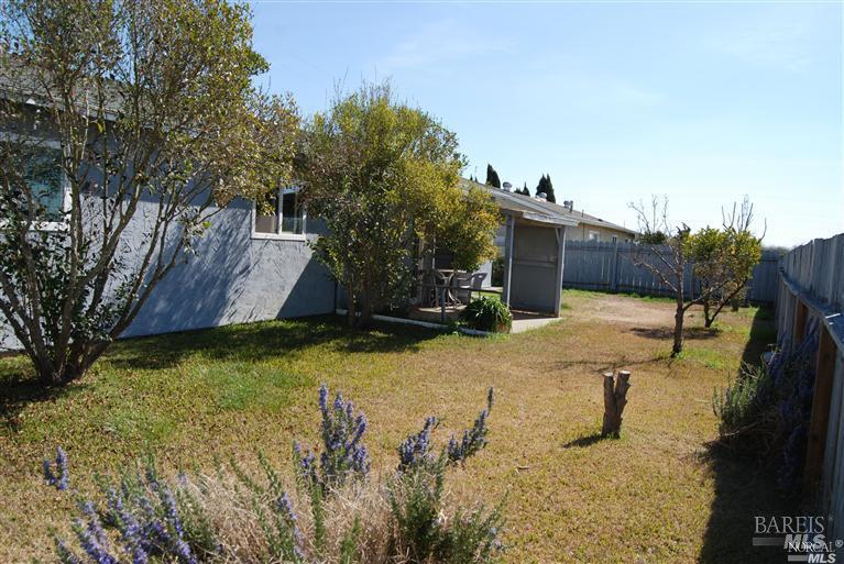 Detail Gallery Image 10 of 10 For 1157 School St, Suisun City,  CA 94585 - 3 Beds | 1 Baths