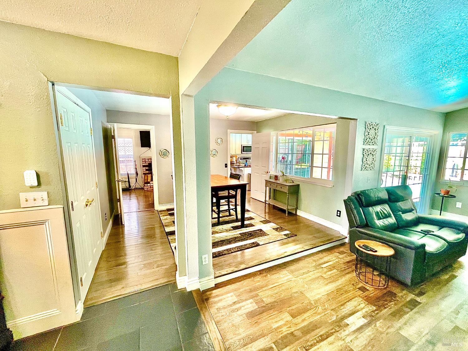 Detail Gallery Image 10 of 46 For 6194 San Gabriel Pl, Rohnert Park,  CA 94928 - 4 Beds | 2 Baths