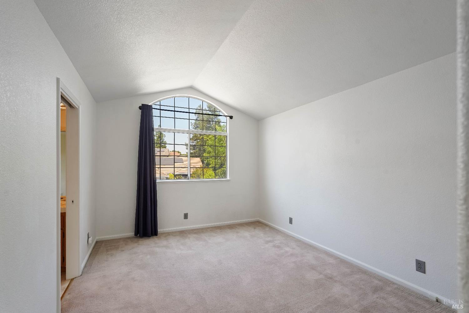 Detail Gallery Image 50 of 71 For 598 Crownpointe Cir, Vacaville,  CA 95687 - 4 Beds | 3 Baths