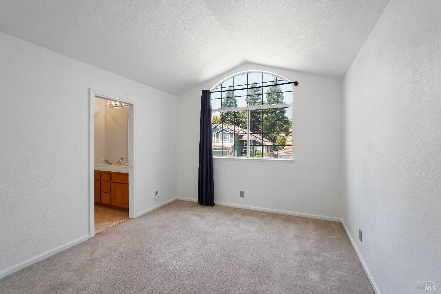 Detail Gallery Image 51 of 71 For 598 Crownpointe Cir, Vacaville,  CA 95687 - 4 Beds | 3 Baths