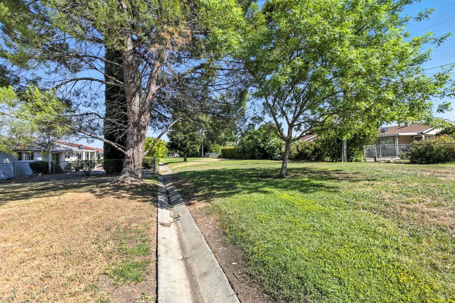 Detail Gallery Image 26 of 30 For 189 Lassen Cir, Vacaville,  CA 95687 - 2 Beds | 1 Baths