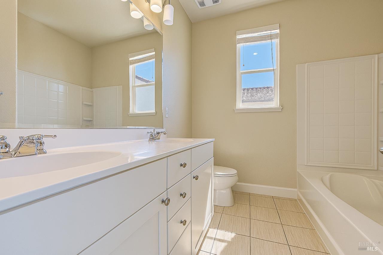 Detail Gallery Image 13 of 39 For 149 Shubin Way, Vacaville,  CA 95687 - 4 Beds | 2/1 Baths
