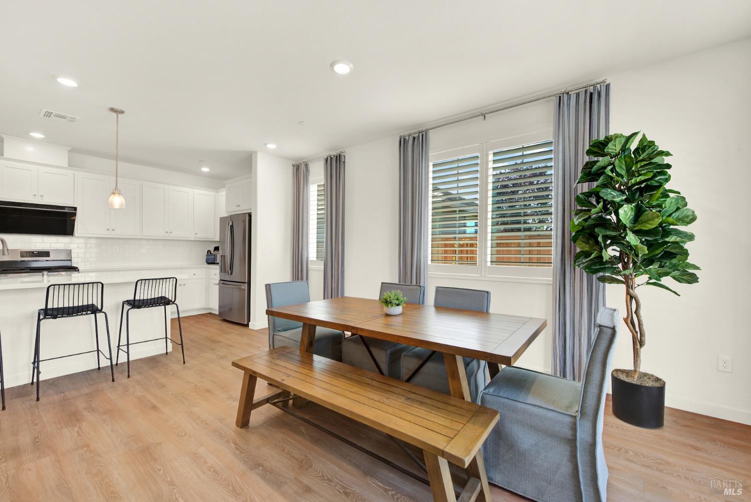 Detail Gallery Image 40 of 73 For 570 Wildflower Ct, Dixon,  CA 95620 - 3 Beds | 2 Baths