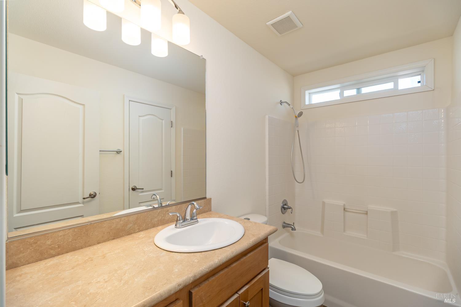 Detail Gallery Image 10 of 16 For 61 Romani Ct, Santa Rosa,  CA 95407 - 1 Beds | 1 Baths
