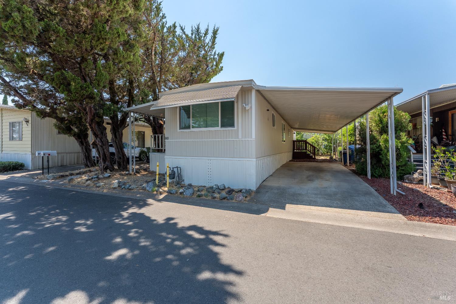 Detail Gallery Image 2 of 21 For 700 E Gobbi St 80, Ukiah,  CA 95482 - 2 Beds | 1 Baths