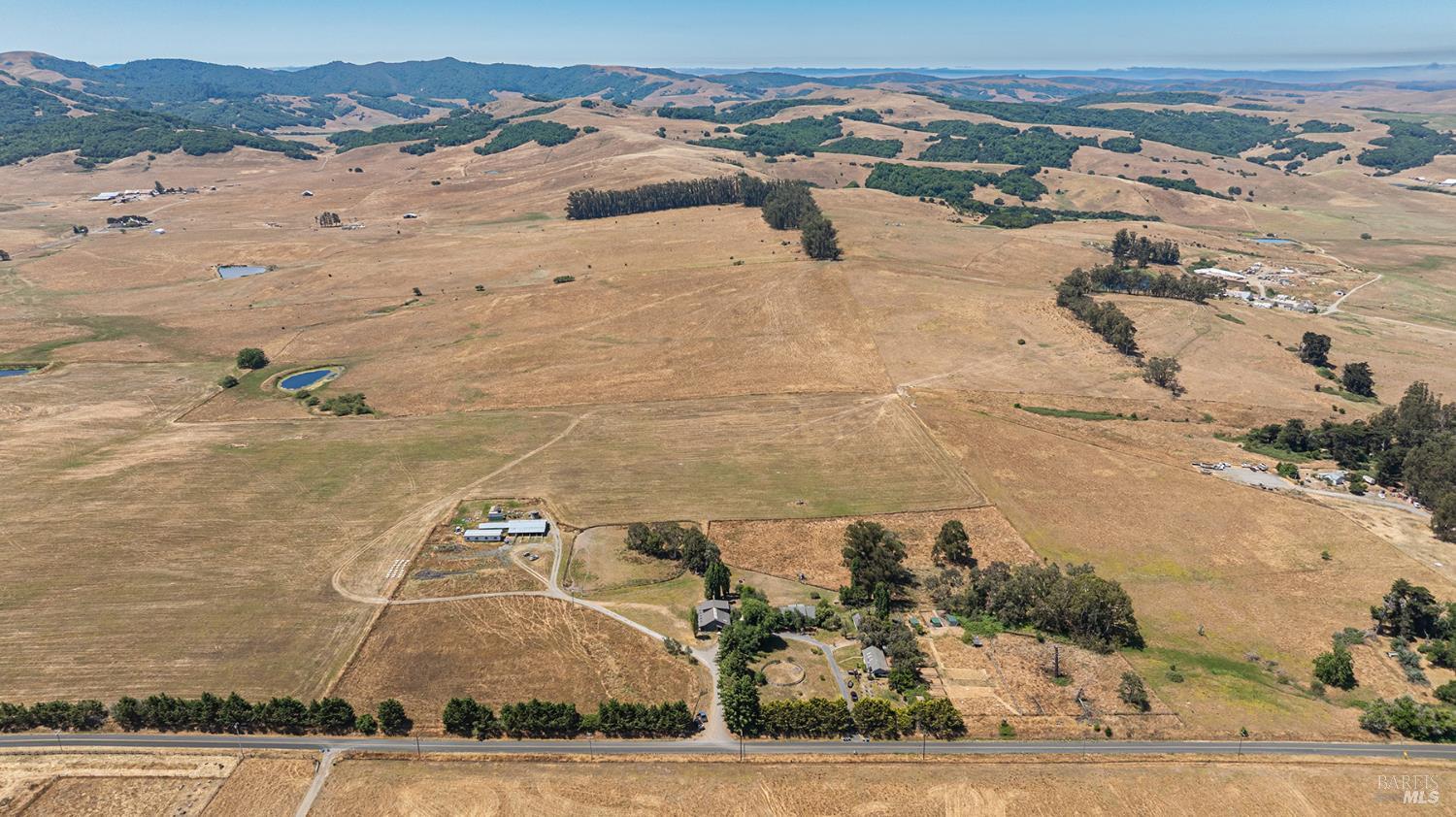 Detail Gallery Image 12 of 41 For 3803 Spring Hill Rd, Petaluma,  CA 94952 - 6 Beds | 5/1 Baths