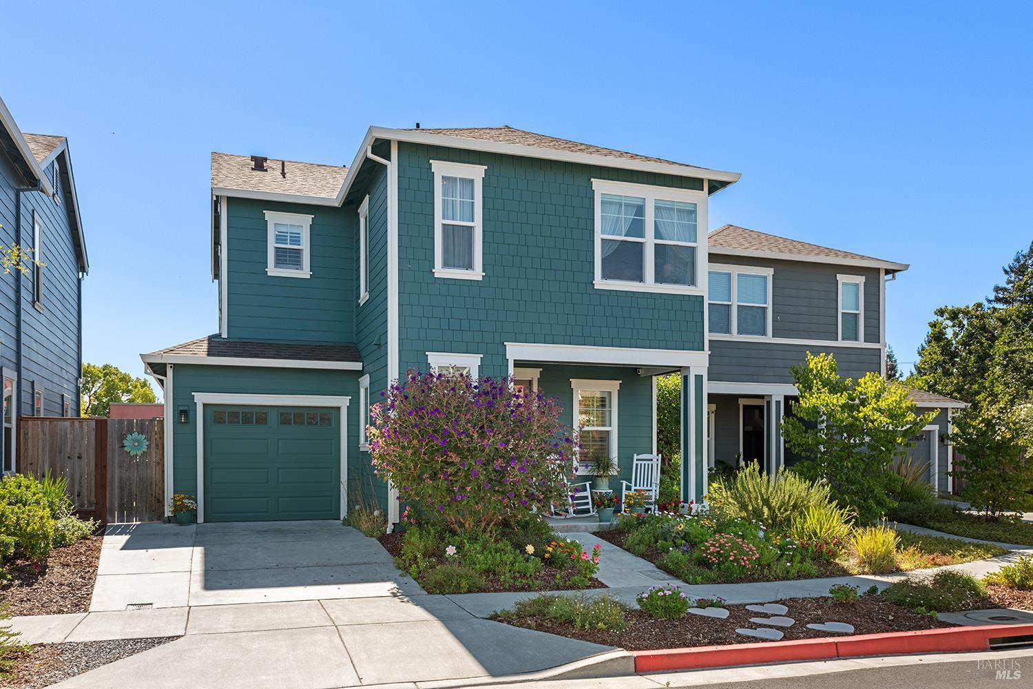 Detail Gallery Image 2 of 37 For 23 Lipton Way, Cotati,  CA 94931 - 3 Beds | 2/1 Baths