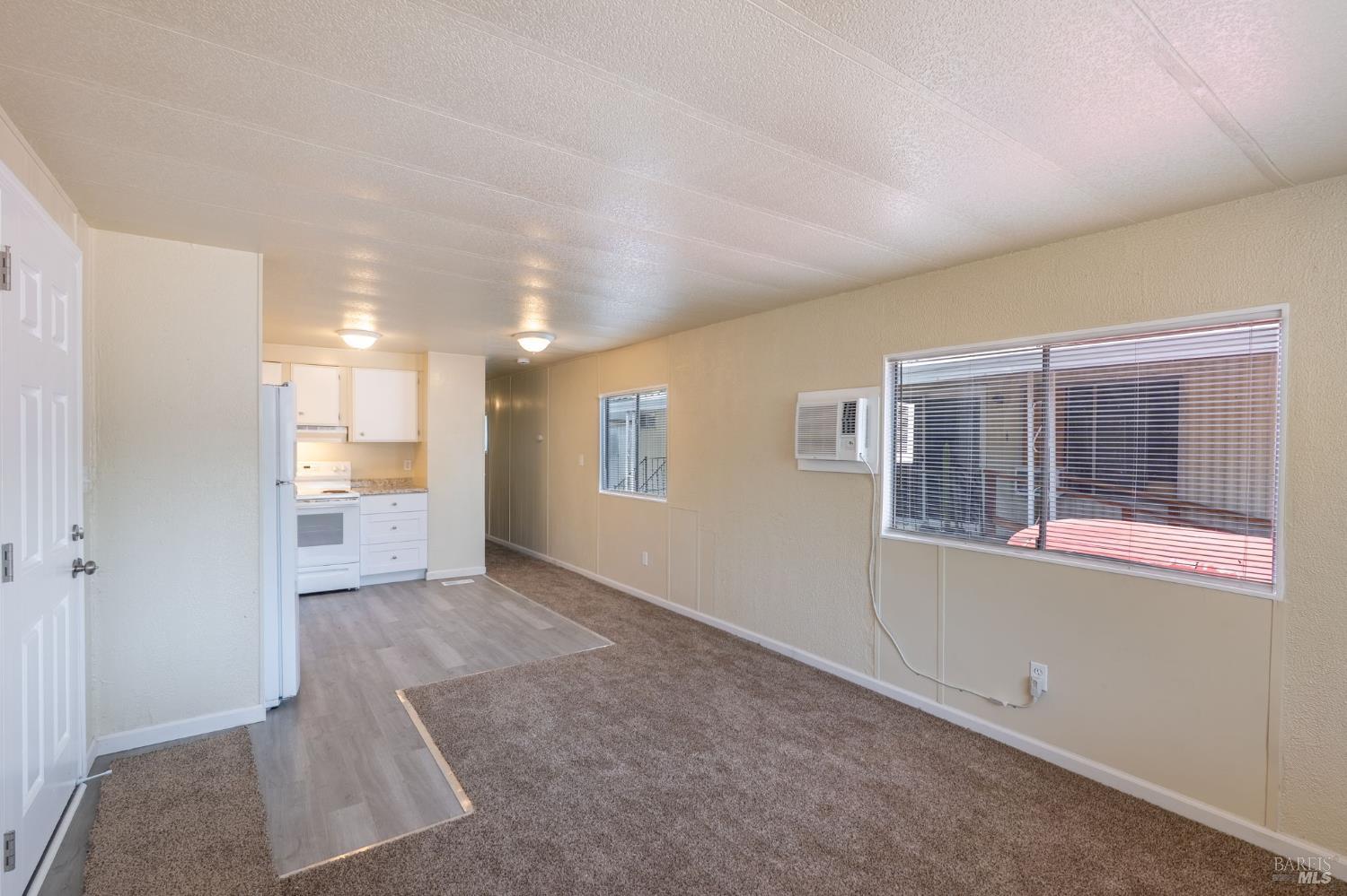 Detail Gallery Image 8 of 23 For 5575 Old Highway 53 Hwy 43, Clearlake,  CA 95422 - 2 Beds | 1/1 Baths