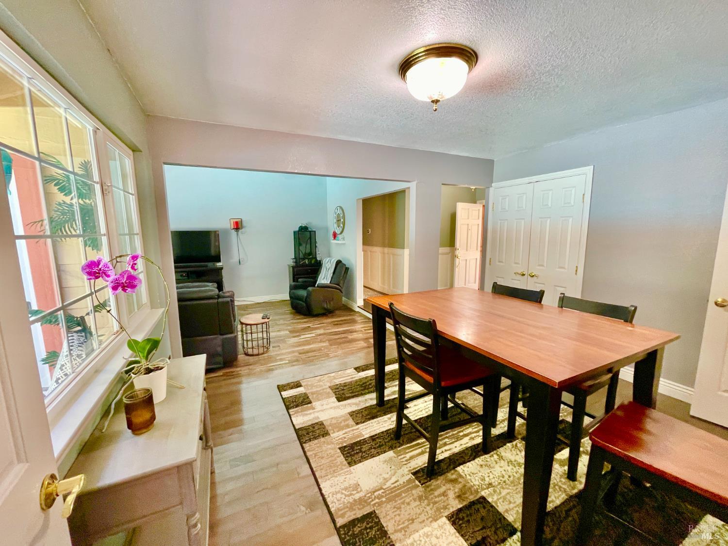 Detail Gallery Image 9 of 46 For 6194 San Gabriel Pl, Rohnert Park,  CA 94928 - 4 Beds | 2 Baths
