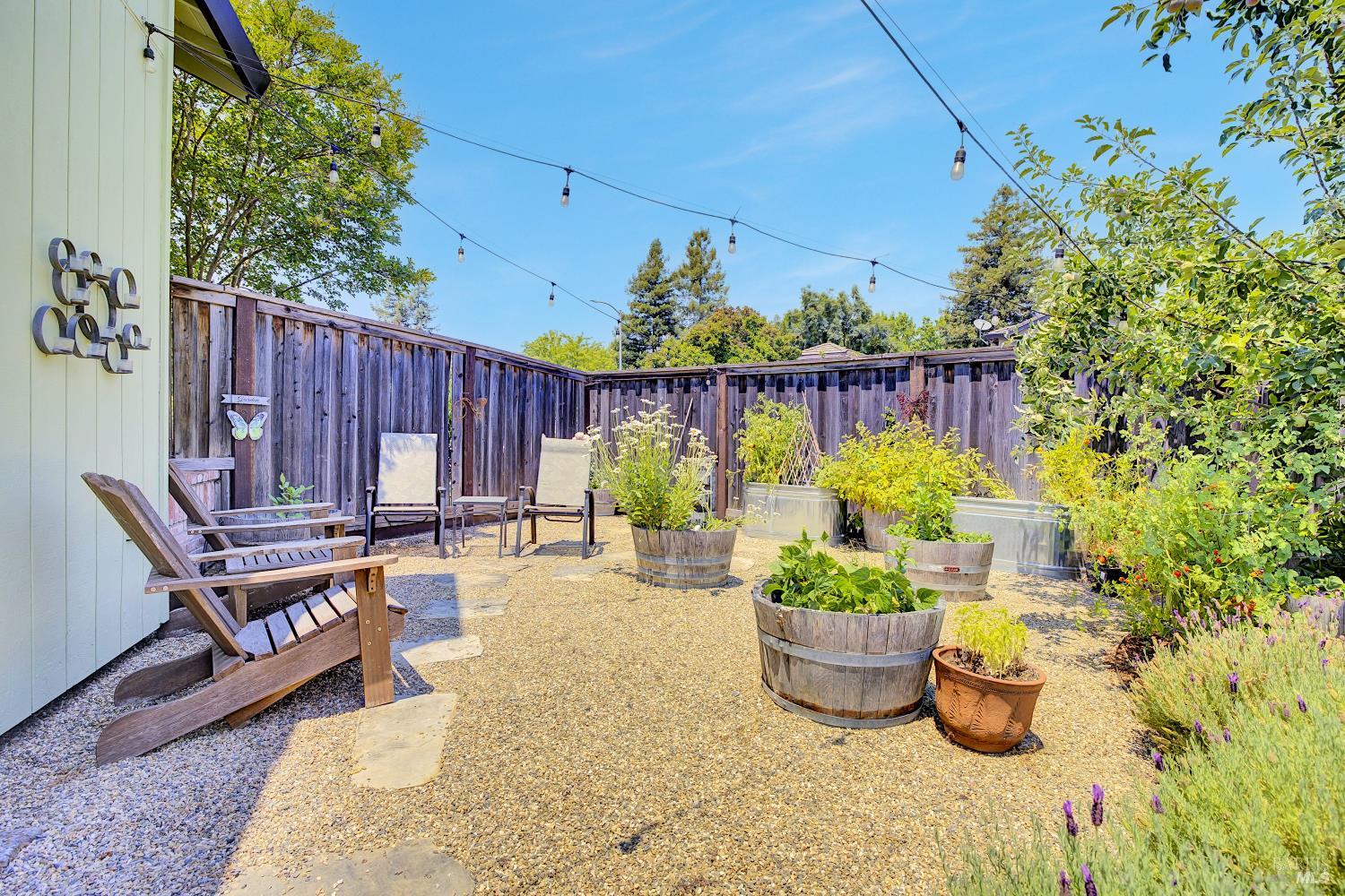 Detail Gallery Image 29 of 39 For 215 Flametree Cir, Windsor,  CA 95492 - 4 Beds | 3 Baths