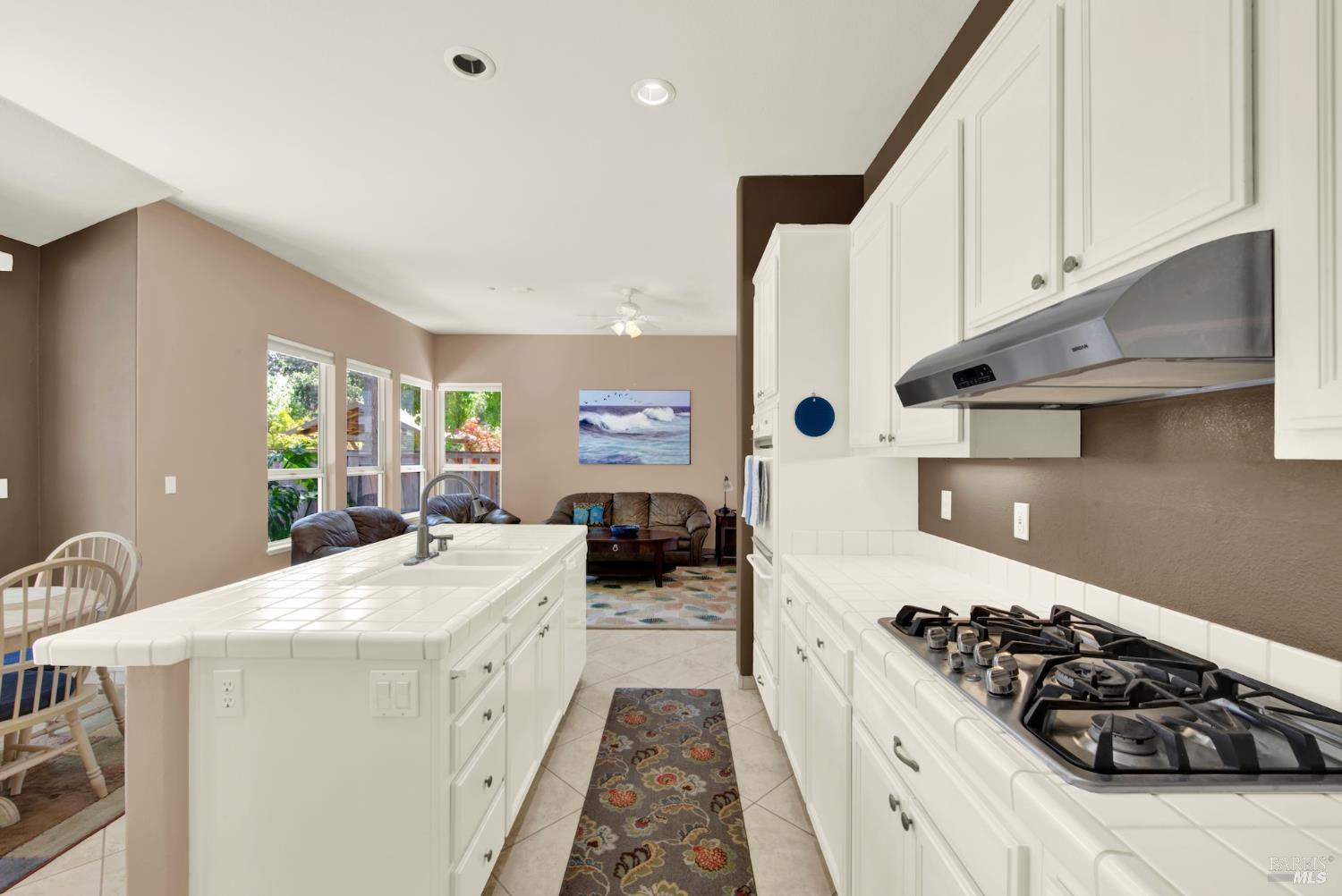 Detail Gallery Image 35 of 93 For 616 Pavilion Dr, Fairfield,  CA 94534 - 3 Beds | 2/1 Baths