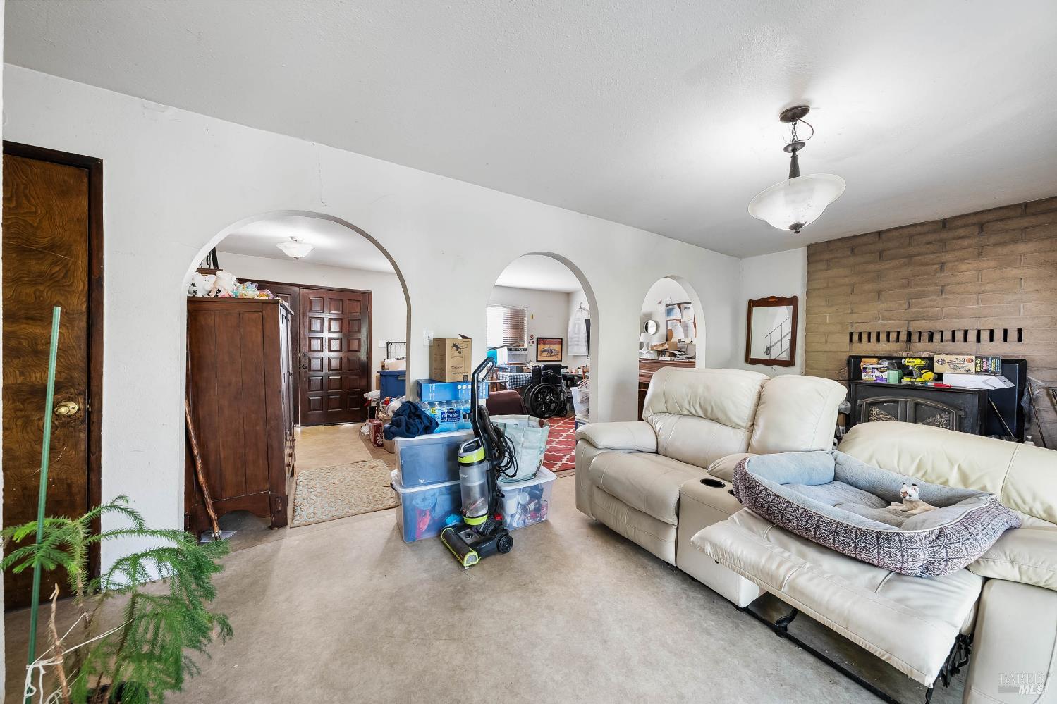Detail Gallery Image 4 of 49 For 12902 Lakeland St, Clearlake Oaks,  CA 95423 - 4 Beds | 2/1 Baths