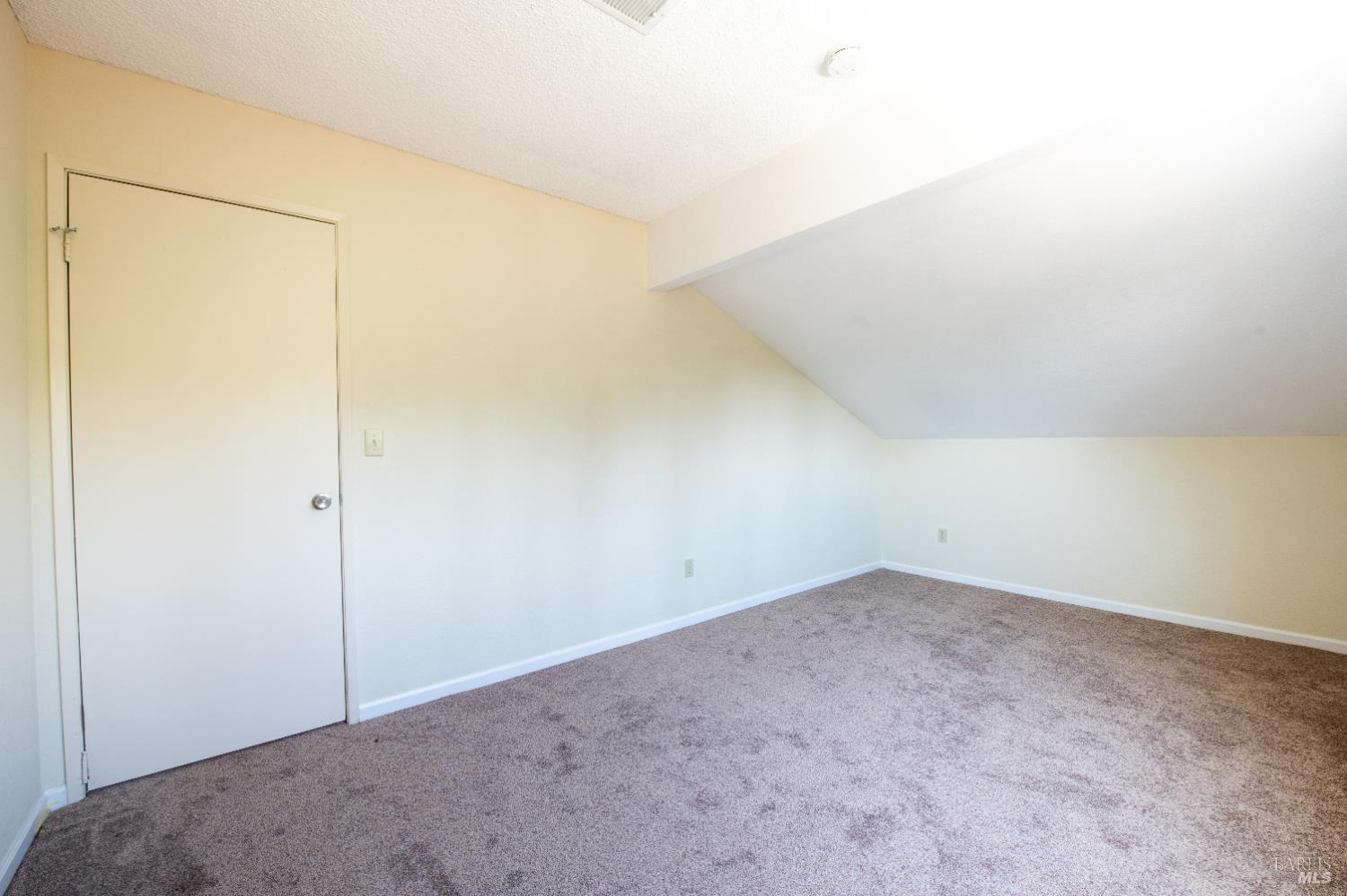 Detail Gallery Image 18 of 41 For 172 Delgado Ct, Vallejo,  CA 94591 - 4 Beds | 2/1 Baths