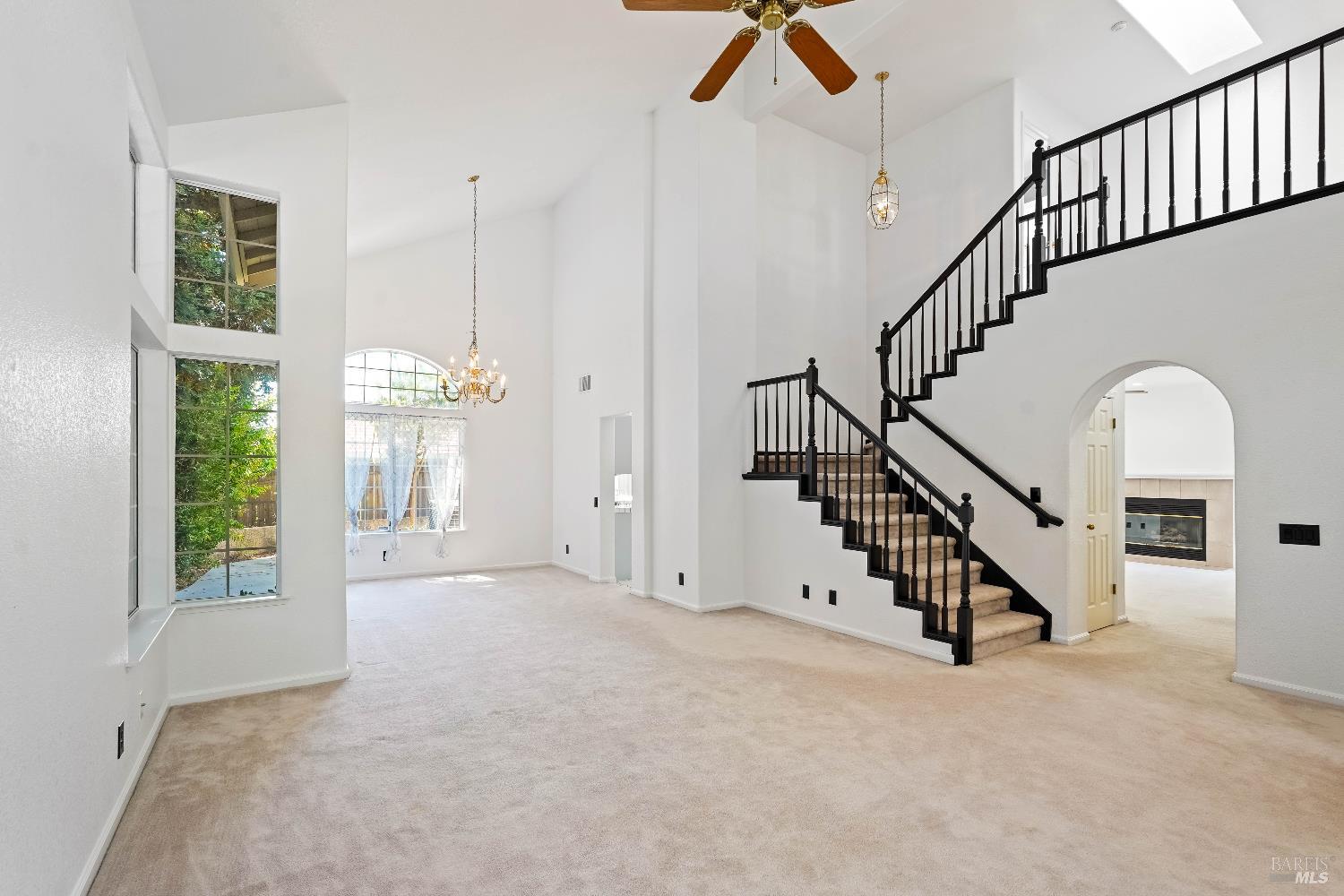 Detail Gallery Image 13 of 71 For 598 Crownpointe Cir, Vacaville,  CA 95687 - 4 Beds | 3 Baths